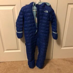 Blue North Face boys fill zip snow suit